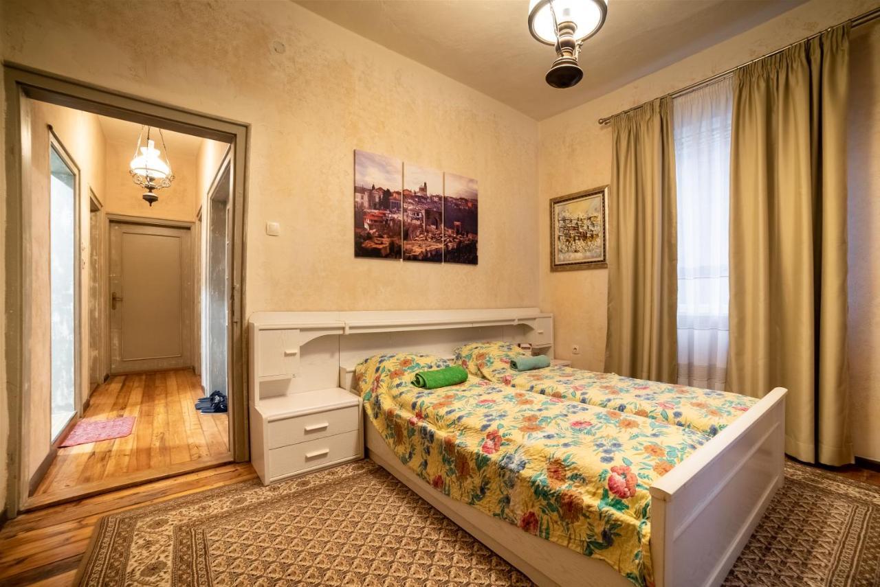 Zlatanov Residence Veliko Tărnovo Esterno foto